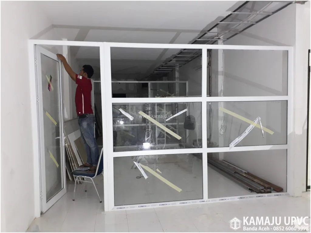 Kusen UPVC kaca