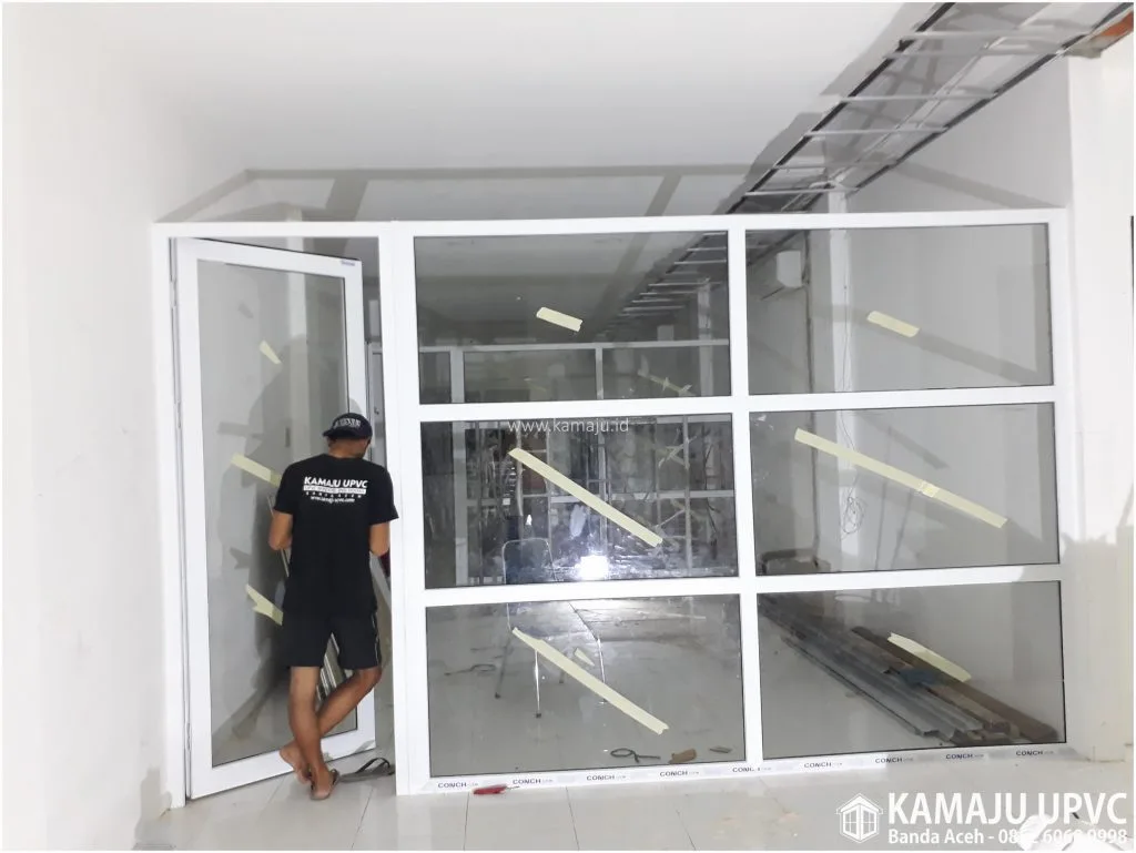 Kusen UPVC kaca