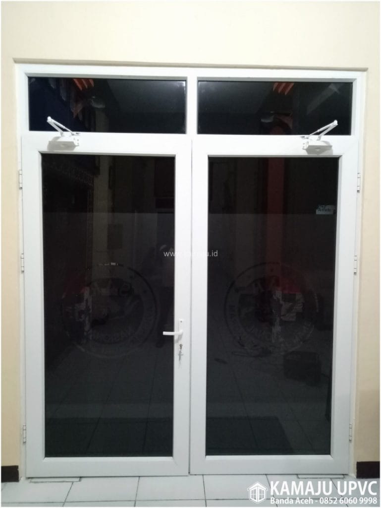 Pintu UPVC kaca